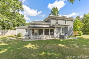 614 W Washington St, Greenville, MI 48838 - Photo 1