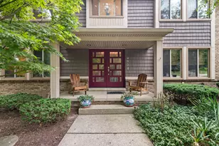 29822 Deer Run, Farmington Hills, MI 48331 - Photo 4
