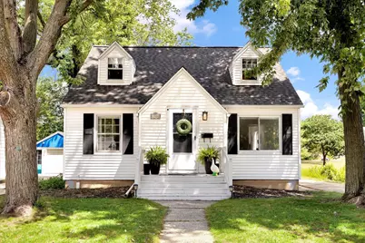 1900 Sylvan Avenue SE, Grand Rapids, MI 49506 - Photo 2