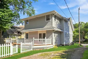 516 Curtis St NE, Grand Rapids, MI 49505 - Photo 4