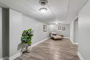 1205 Fountain St NE, Grand Rapids, MI 49503 - Photo 14