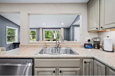 985 Greenfield Avenue, Saint Joseph, MI 49085 - Photo 14