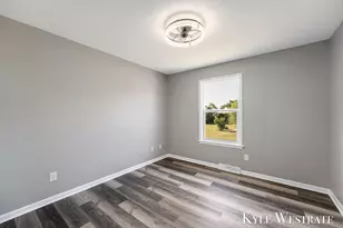 11538 Barkton Dr, Holland, MI 49424 - Photo 18