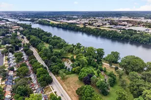 111 Melbourne St NE, Grand Rapids, MI 49505 - Photo 40
