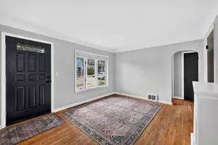 111 Melbourne St NE, Grand Rapids, MI 49505 - Photo 6