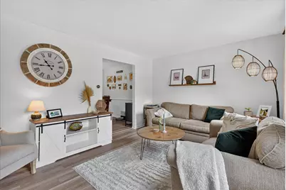 4734 Larkwood Drive SE, Kentwood, MI 49508 - Photo 10