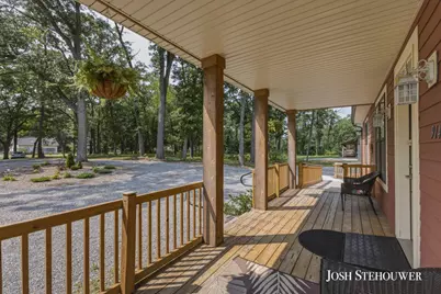 914 S Hilton Park Road, Muskegon, MI 49442 - Photo 4