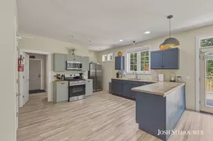 914 S Hilton Park Rd, Muskegon, MI 49442 - Photo 12