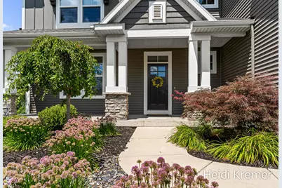 4139 Old Hawk Court NE, Grand Rapids, MI 49525 - Photo 2