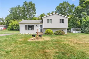 11534 Eaton Rapids Rd, Springport, MI 49284 - Photo 2