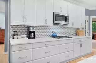 1579 Winterwood Dr NE, Grand Rapids, MI 49525 - Photo 10