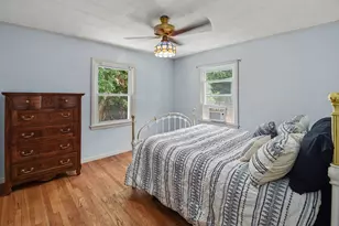 1422 Derby Dr NW, Grand Rapids, MI 49504 - Photo 10