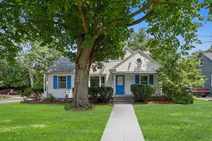 1422 Derby Dr NW, Grand Rapids, MI 49504 - Photo 1