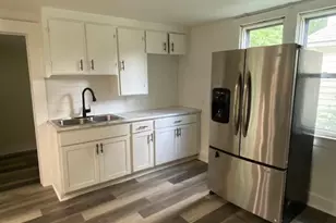 1360 Paris Ave NE, Grand Rapids, MI 49505 - Photo 6