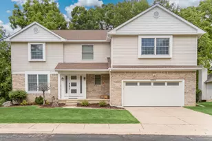 3085 N Foxridge Ct, Ann Arbor, MI 48105 - Photo 2