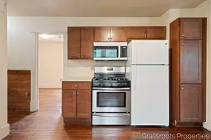 1129 Hamilton Ave NW, Grand Rapids, MI 49504 - Photo 10