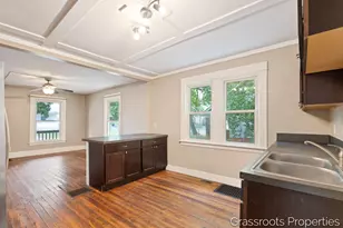 1129 Hamilton Ave NW, Grand Rapids, MI 49504 - Photo 24