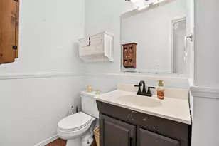 145 Lincolnwood Dr, Battle Creek, MI 49015 - Photo 10