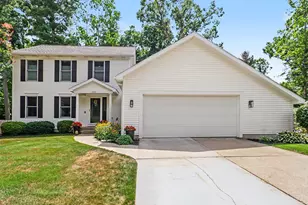150 Denilee Ct NE, Comstock Park, MI 49321 - Photo 2