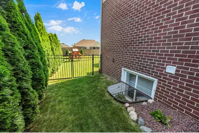 26574 Bronx Drive, Chesterfield, MI 48051 - Photo 6