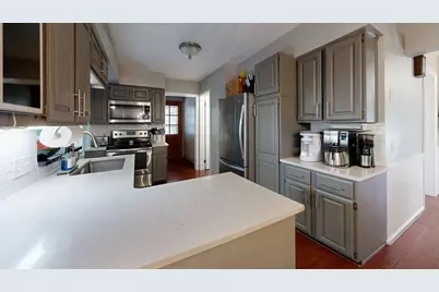 2046 Acton Road NW, Grand Rapids, MI 49504 - Photo 8