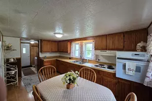 4250 Rives Junction Rd, Jackson, MI 49201 - Photo 16