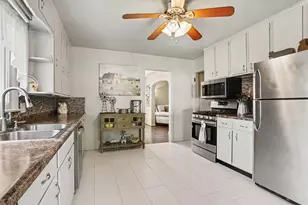 169 24th St N, Battle Creek, MI 49015 - Photo 6