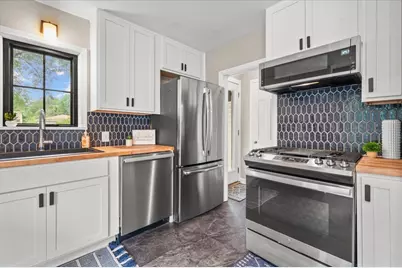 1214 Woodlawn Avenue, Grand Haven, MI 49417 - Photo 18