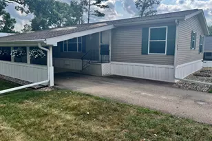 1268 Oak Brook Ln, Portage, MI 49002 - Photo 4