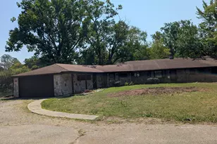 3910 Comanche Ct SW, Grandville, MI 49418 - Photo 2