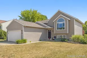 350 Pioneer Trail NE, Cedar Springs, MI 49319 - Photo 2