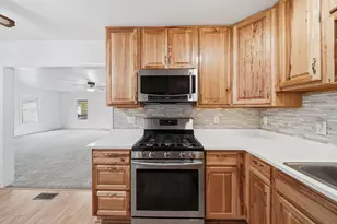 5574 Dogwood Dr, Jackson, MI 49201 - Photo 12