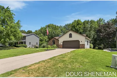 6632 City View Drive, Hudsonville, MI 49426 - Photo 2