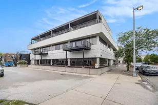 300 Washington Ave, Grand Haven, MI 49417 - Photo 1