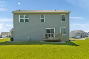 5871 Hemlock Dr SW, Wyoming, MI 49418 - Photo 4