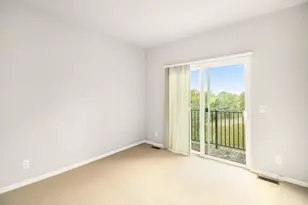 25575 Portico Ln, Novi, MI 48375 - Photo 12
