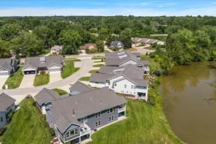 570 Riverbank Cir, Zeeland, MI 49464 - Photo 16