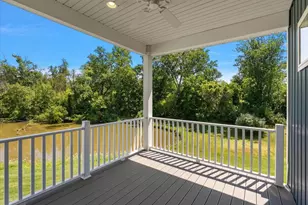 570 Riverbank Cir, Zeeland, MI 49464 - Photo 10