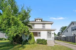 418 Elm St, Three Rivers, MI 49093 - Photo 1