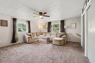 418 Elm St, Three Rivers, MI 49093 - Photo 4