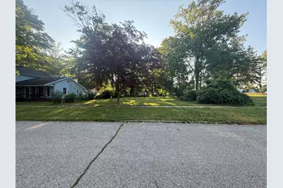 1015 N 6th Street, Niles, MI 49120 - Photo 2