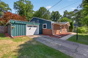 5486 Sherwood Dr, Jackson, MI 49201 - Photo 8