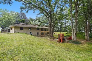 1406 Camp Rd, Buchanan, MI 49107 - Photo 32
