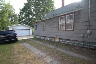 1701 13th Ave, Menominee, MI 49858 - Photo 4