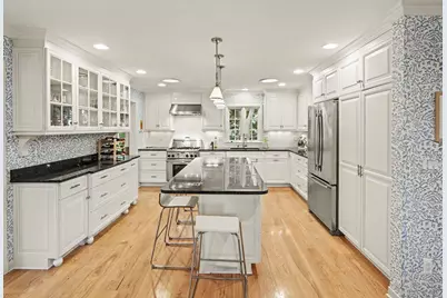 9 E Heatheridge Street, Ann Arbor, MI 48104 - Photo 14