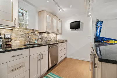 9 E Heatheridge Street, Ann Arbor, MI 48104 - Photo 36