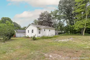 1019 Elizabeth St, Saugatuck, MI 49453 - Photo 24