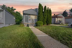 2478 River Dr, Lincoln Park, MI 48146 - Photo 2
