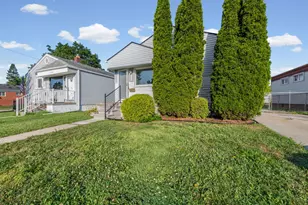 2478 River Dr, Lincoln Park, MI 48146 - Photo 4