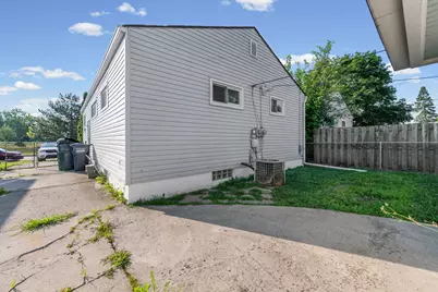 2478 River Drive, Lincoln Park, MI 48146 - Photo 6